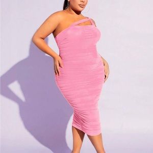 Body contouring stretchable dress